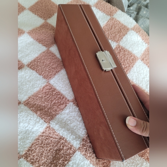 Watch Case - Picture 7 of 10